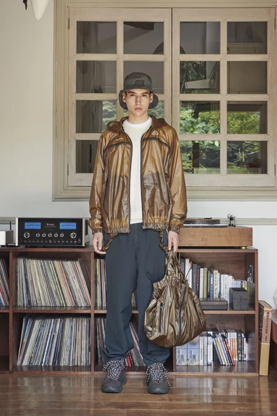 Look 24